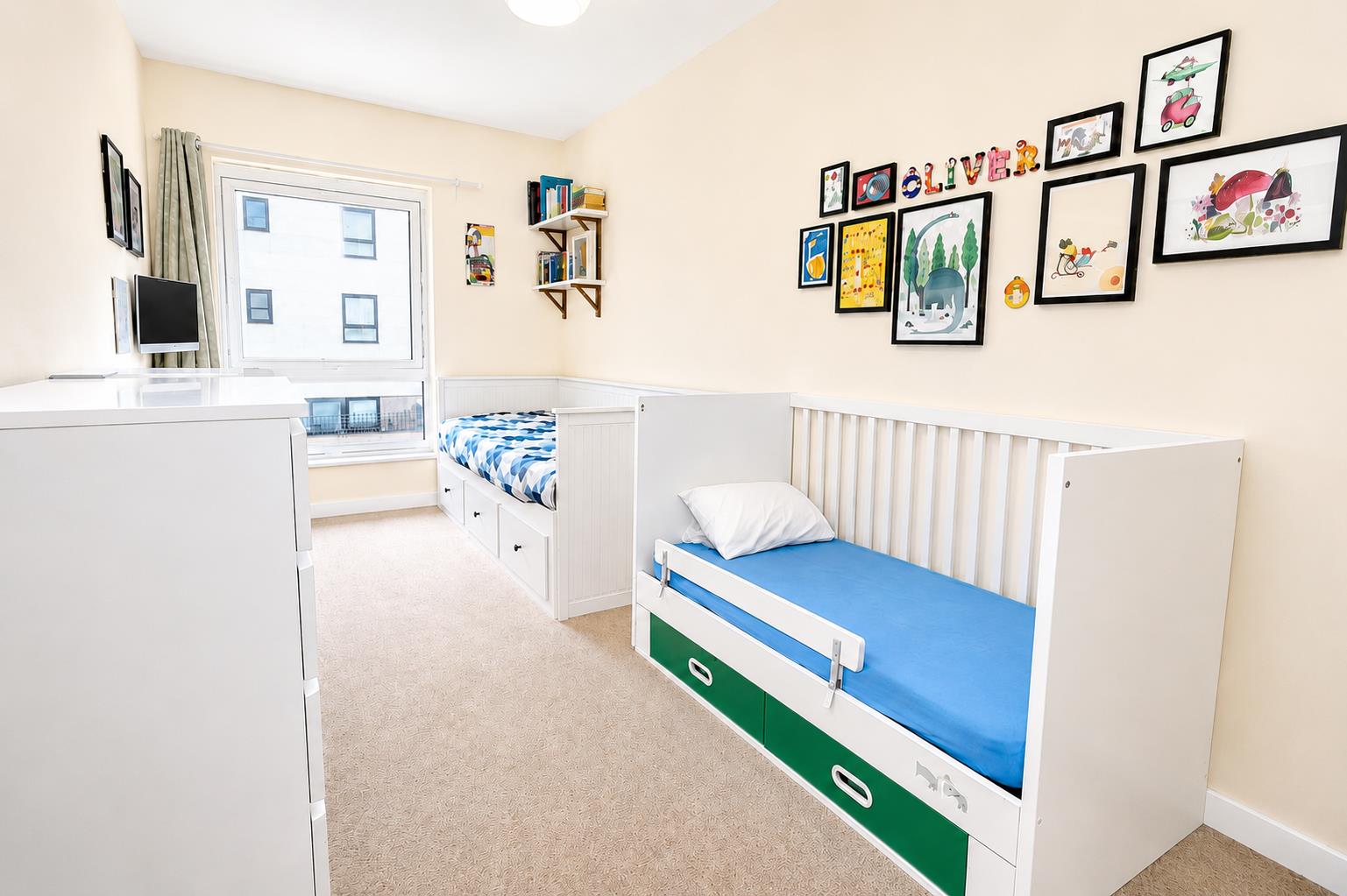 Sweetbriar Avenue, Carshalton